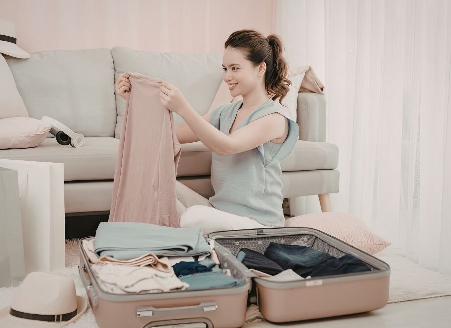 How To Pack Dresses In A Suitcase Without Wrinkling? Expert Tips 1 Choose The Right Dresses