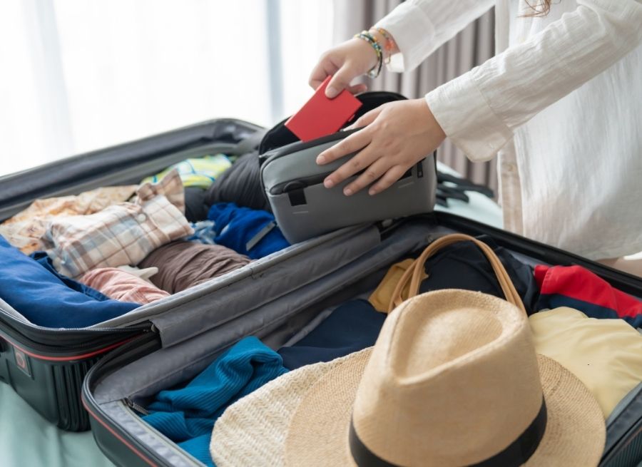 How To Pack A Suitcase For A Month? Ultimate Guide to Travel Light 1 Choose Versatile Clothing