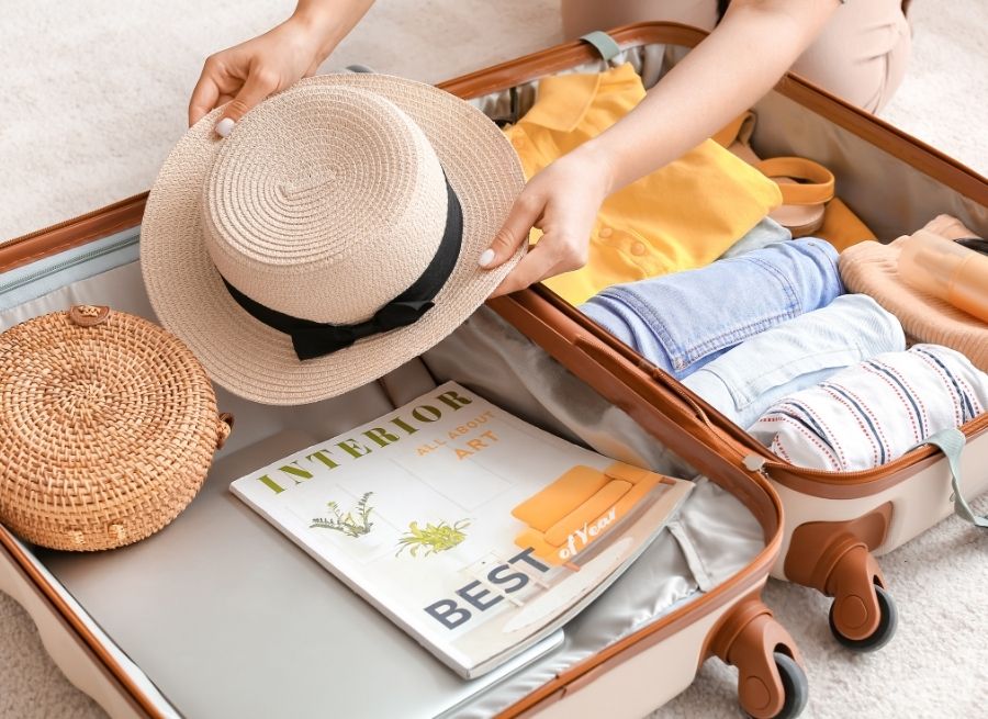 How To Pack In A Suitcase? Expert Tips for Stress-Free Travel 2 Tips To Avoid Common Mistakes