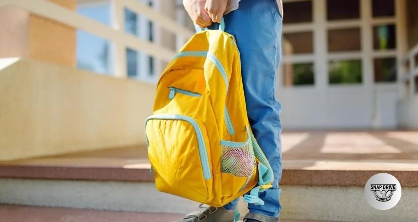 how to say backpack in spanish