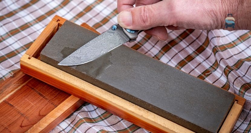 how to sharpen a pocket knife at home