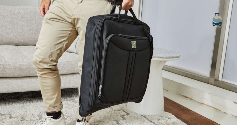 how to use a garment bag